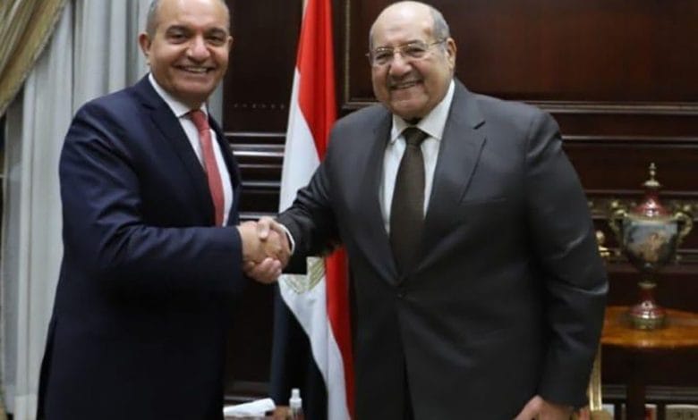 العضايلة يلتقي رئيس مجلس الشيوخ المصري